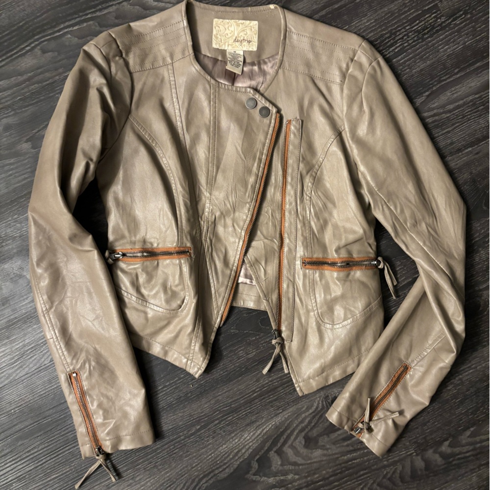 Womens Daytrip Crop Jacket